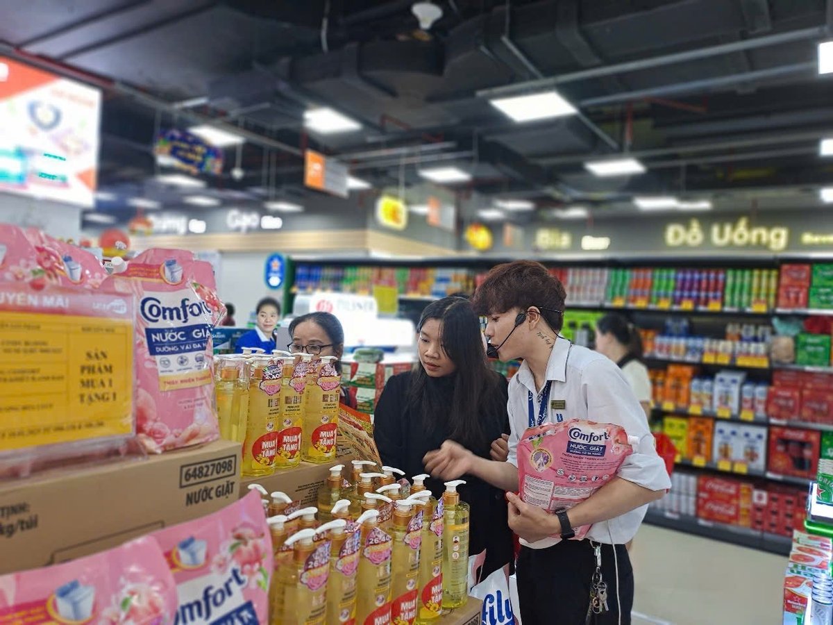 Củng cố niềm tin từ người tiêu dùng góp phần tăng sức mua nội địa. Ảnh: Hà Duyên Củng cố niềm tin từ người tiêu dùng góp phần tăng sức mua nội địa. Ảnh: Hà Duyên