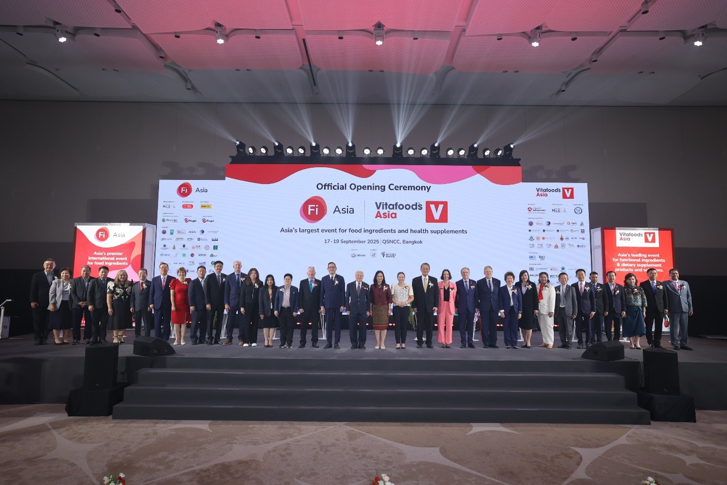 Vitafoods và Fi Asia Thái Lan được khai mạc với sự tham dự của quan chức nước chủ nhà và lãnh đạo các tập đoàn hàng đầu thế giới về F&B.