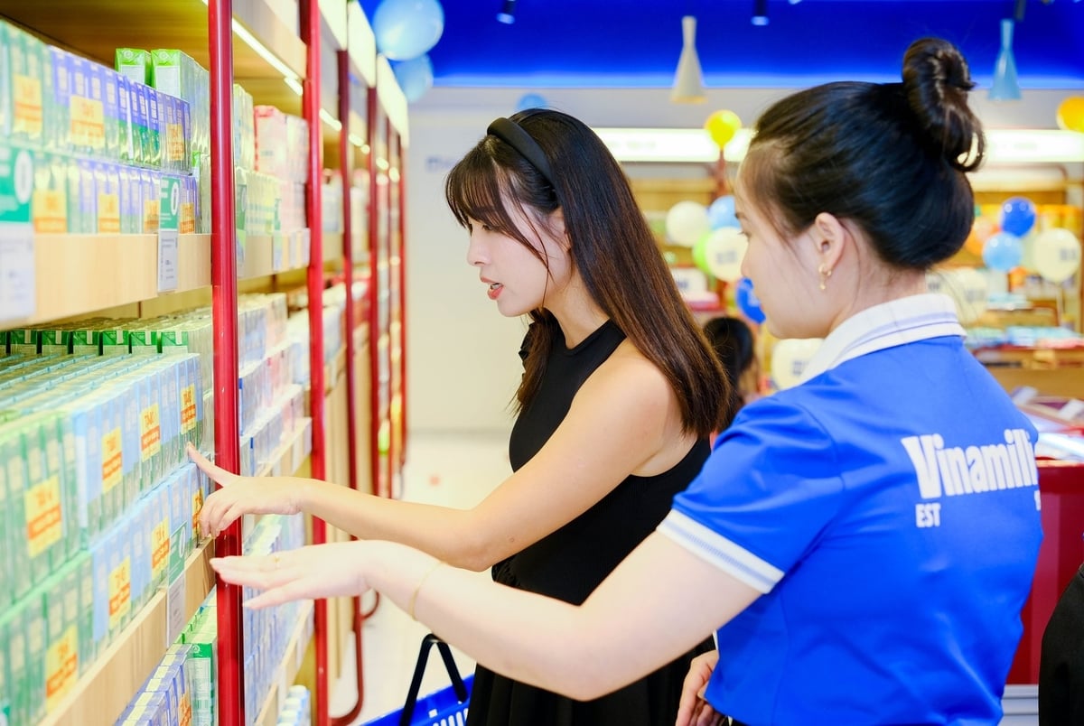 Vinamilk tăng trưởng doanh thu quý 3 tại thị trường trong nước nhờ tăng độ phủ cửa hàng; sản phẩm mới và đa dạng cách tiếp cận người tiêu dùng. Ảnh: Vi Nam.